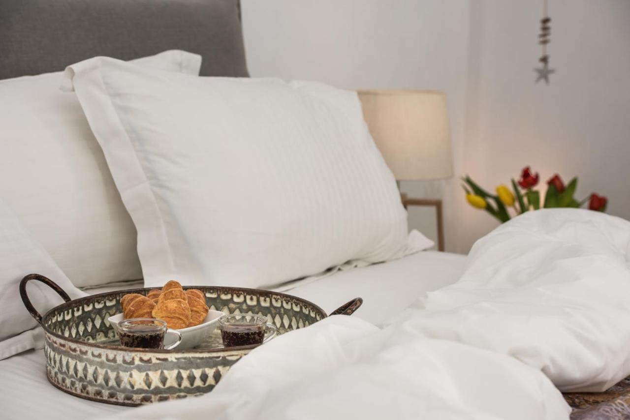 Adamant Suites (Adults Only) Фіра Екстер'єр фото