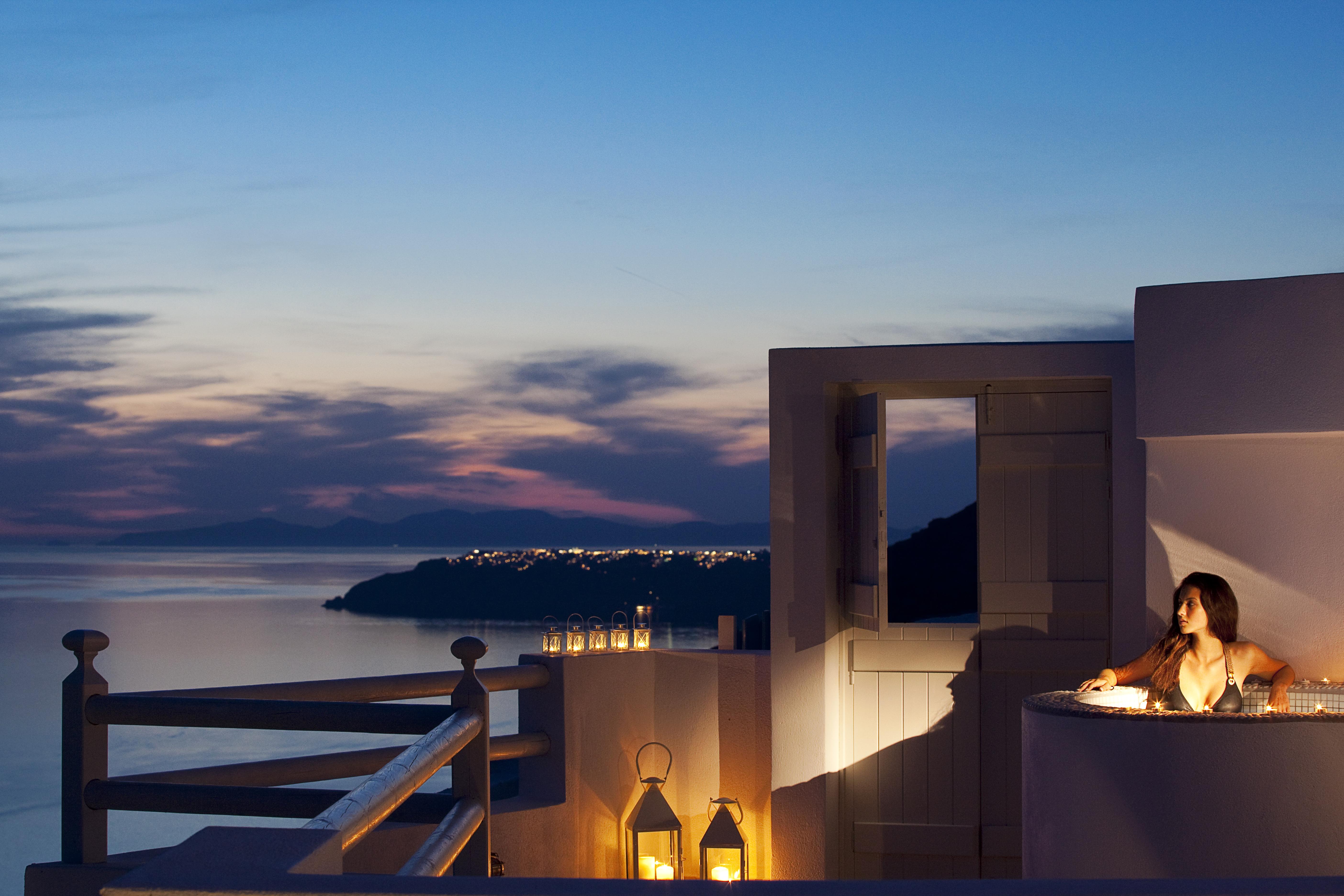 Adamant Suites (Adults Only) Фіра Екстер'єр фото